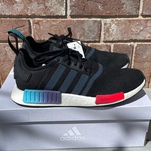 NEW IN BOX ADIDAS Originals NMD_R1 Gradient Core Black Running Shoes